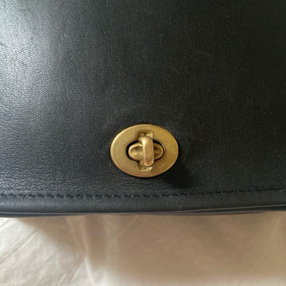 Vintage Coach Companion Flap Leather Crossbody Bag - Picture 2 of 7
